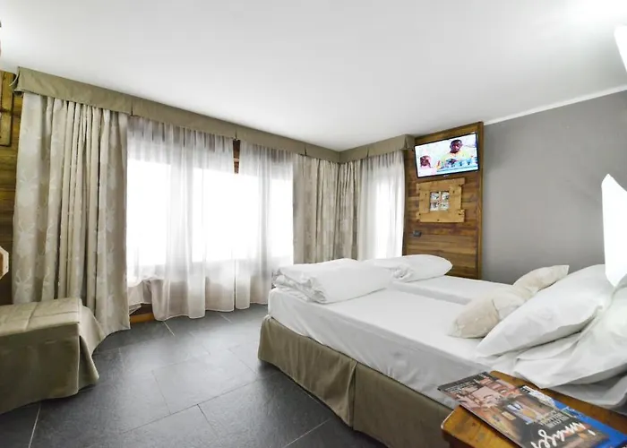 Mollino Rooms